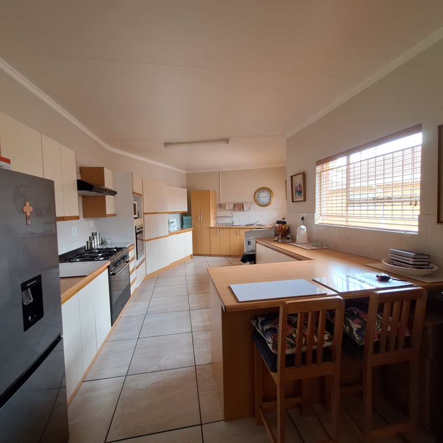 5 Bedroom Property for Sale in Villiers Free State